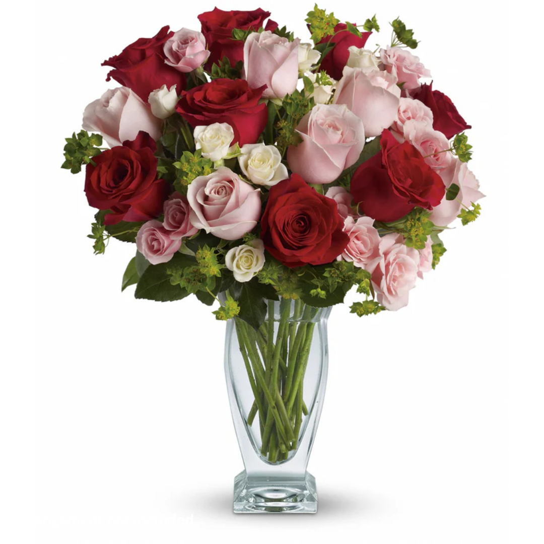 Bouquet of red and pink roses in a vase